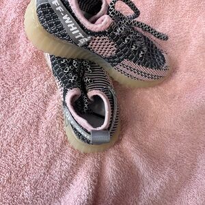 Kids' white Black and Pink Knit Sneakers